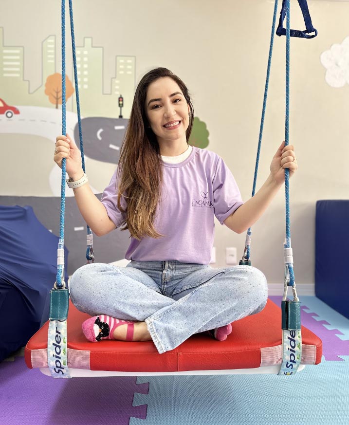 Clara Letícia Ascêncio Silva - Terapeuta Ocupacional